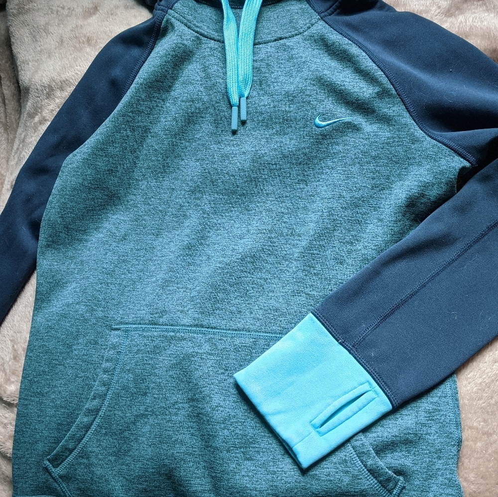 Nike Therma Fit Blue Hoodie